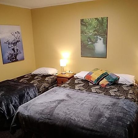 Accommodation Fiordland -The Three Bedroom House At 226A Milford Road Те Анау Екстериор снимка