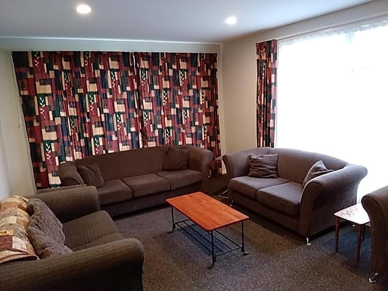 Accommodation Fiordland -The Three Bedroom House At 226A Milford Road Те Анау Екстериор снимка