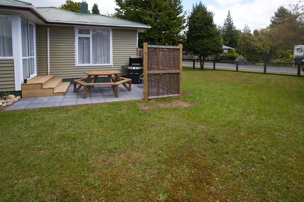 Accommodation Fiordland -The Three Bedroom House At 226A Milford Road Те Анау Екстериор снимка
