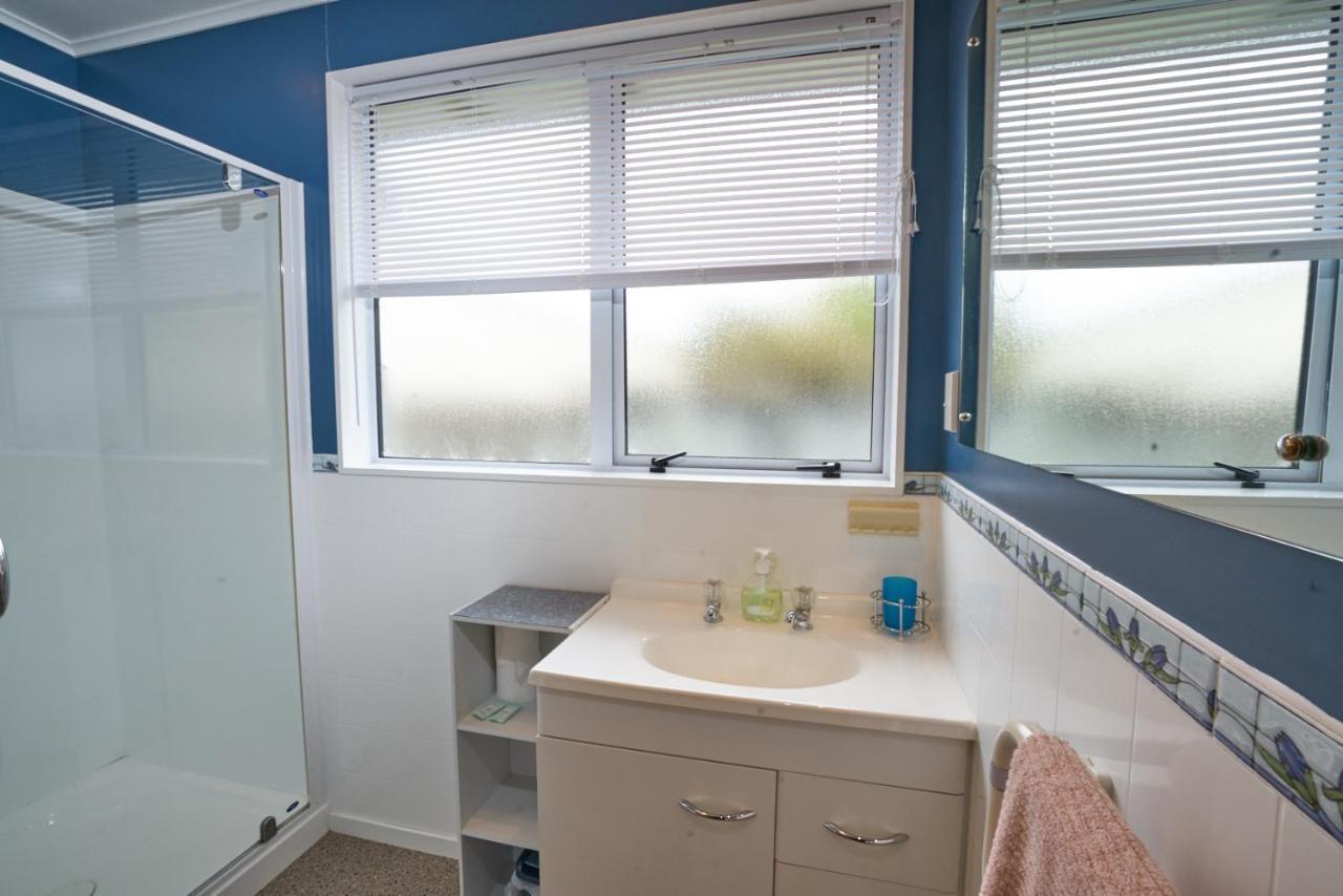 Accommodation Fiordland -The Three Bedroom House At 226A Milford Road Те Анау Екстериор снимка