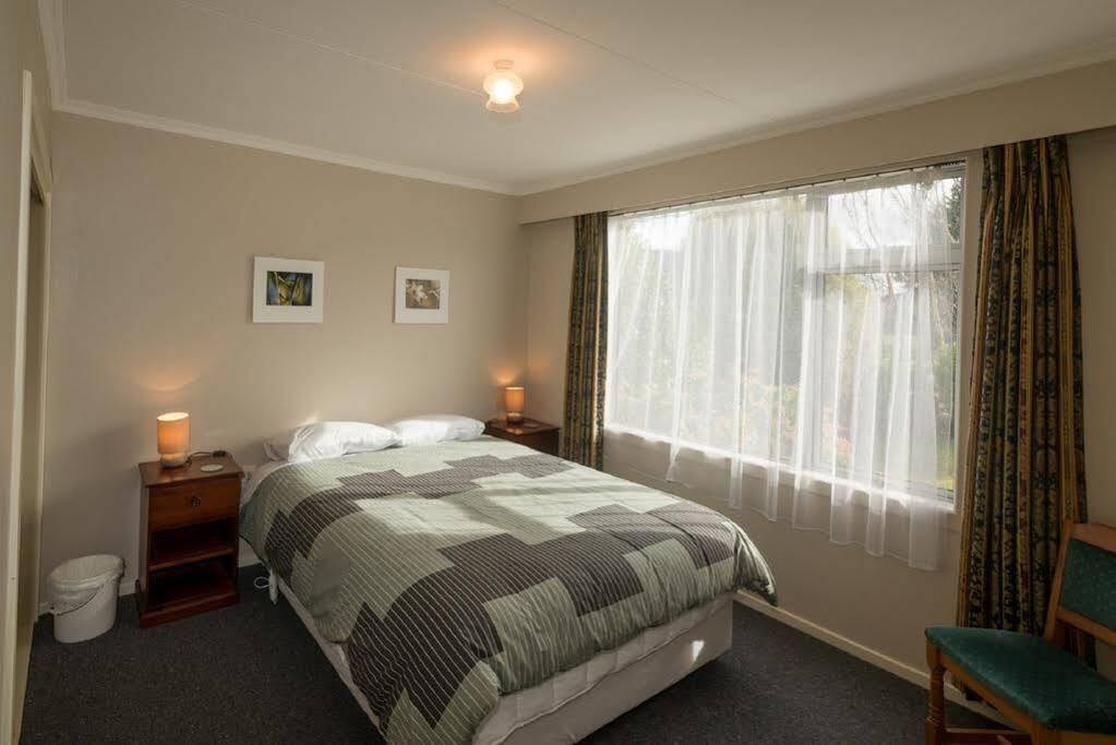 Accommodation Fiordland -The Three Bedroom House At 226A Milford Road Те Анау Екстериор снимка