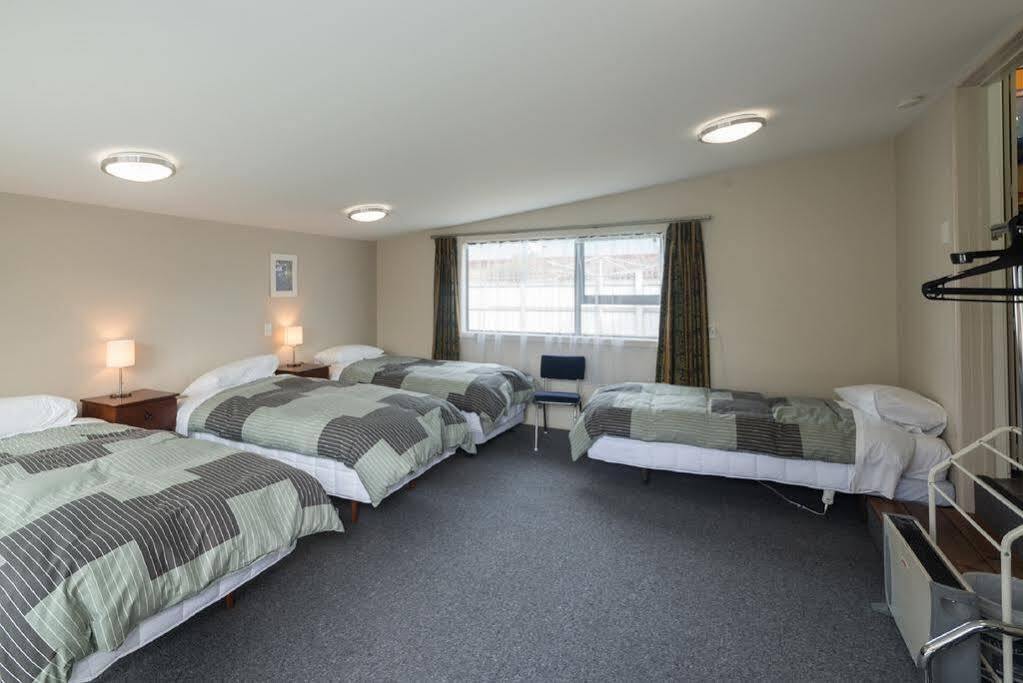 Accommodation Fiordland -The Three Bedroom House At 226A Milford Road Те Анау Екстериор снимка